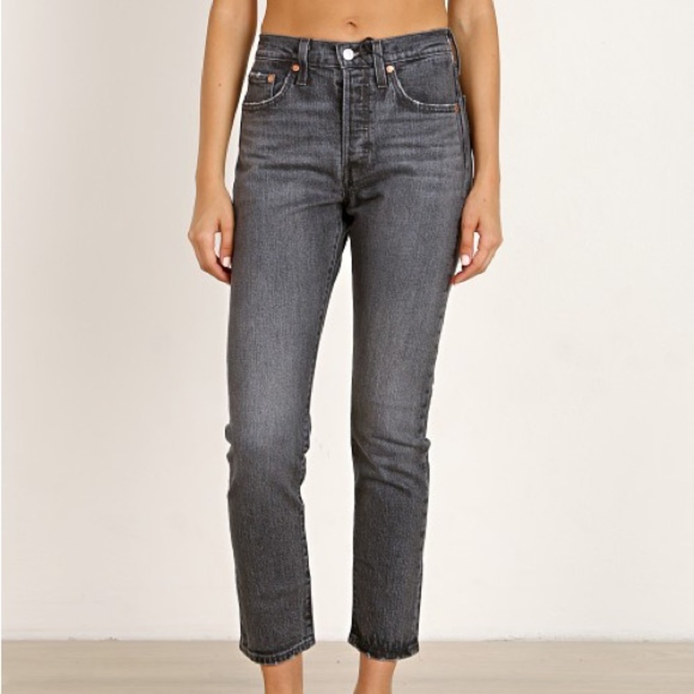 SOLD🚫 Levi's 501 Skinny Jeans Coal Black